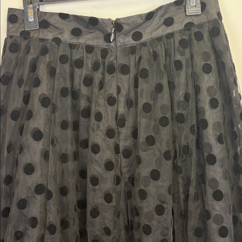 New York & Company Black Polka Dot Overlay Skirt/ Size Medium - Picture 8 of 9